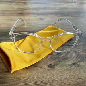 Non prescription glasses. Never worn.